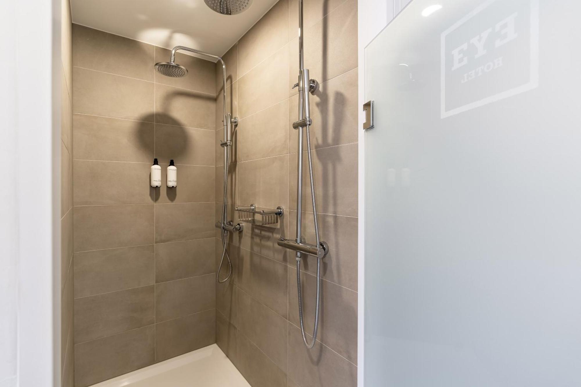 Eye Hotel Утрехт Экстерьер фото