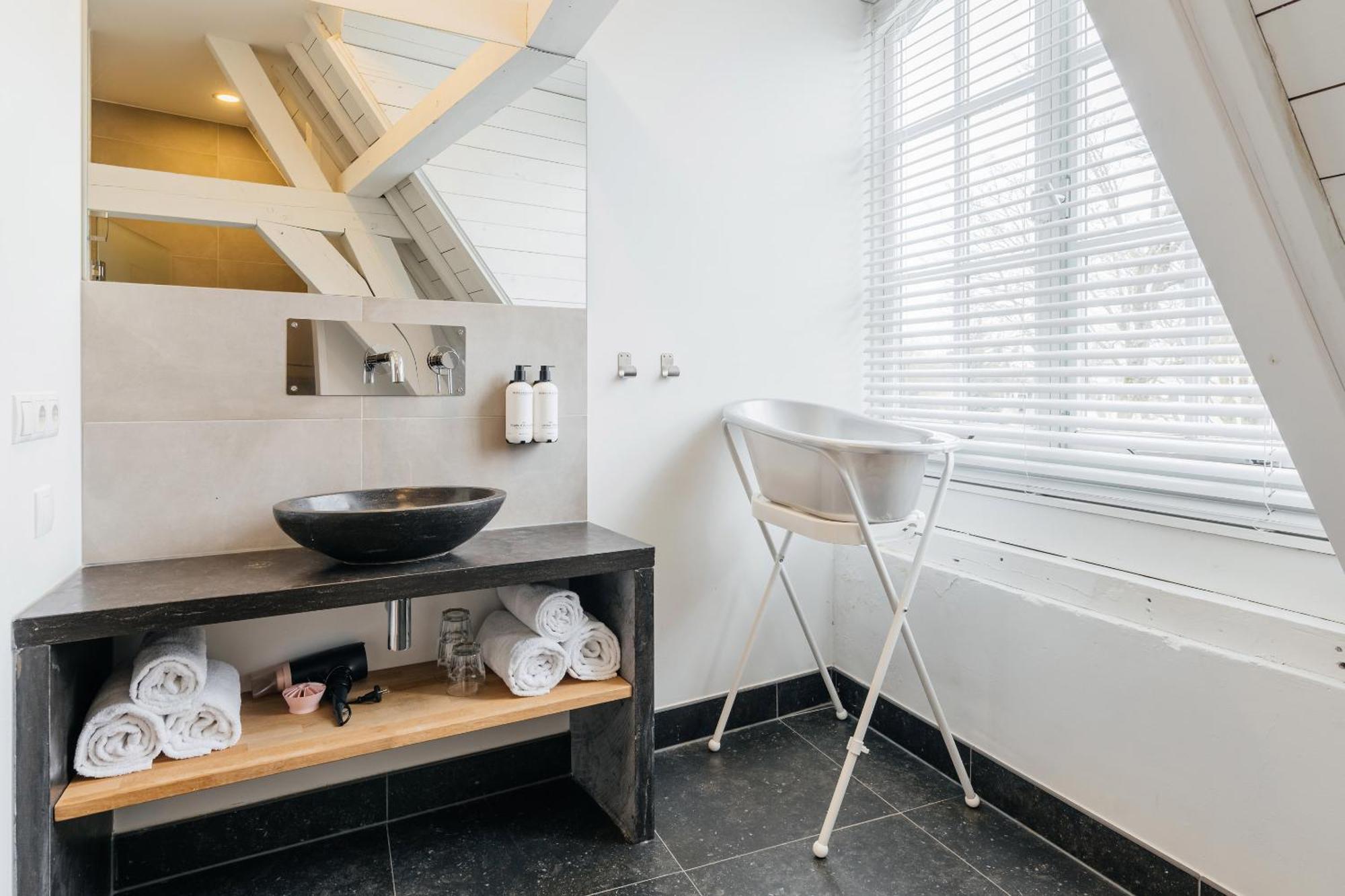 Eye Hotel Утрехт Экстерьер фото