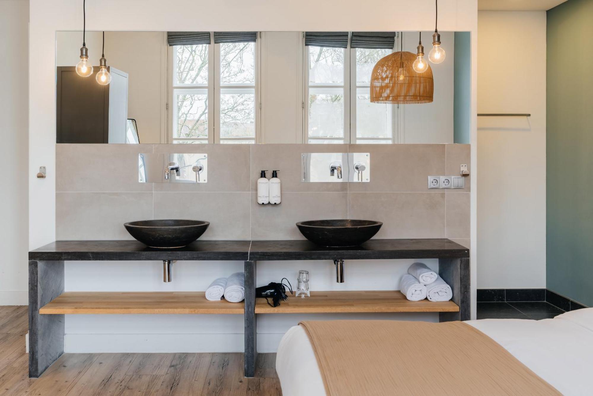 Eye Hotel Утрехт Экстерьер фото