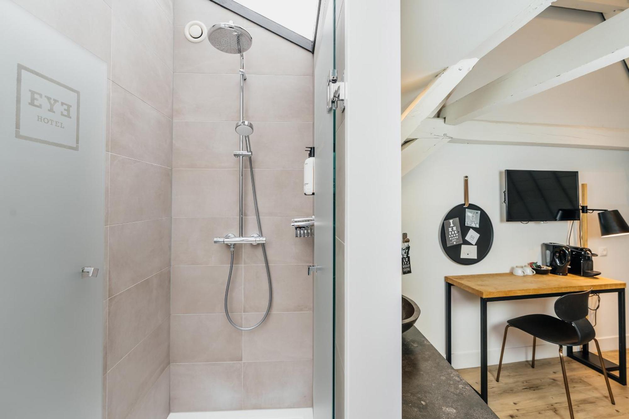 Eye Hotel Утрехт Экстерьер фото